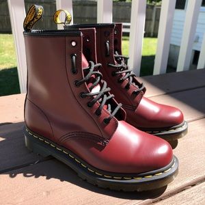 Dr. Martens 1460 Smooth Leather Lace Up Boots